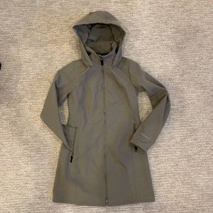 Eddie Bauer Women’s Windfoil Elite Trench